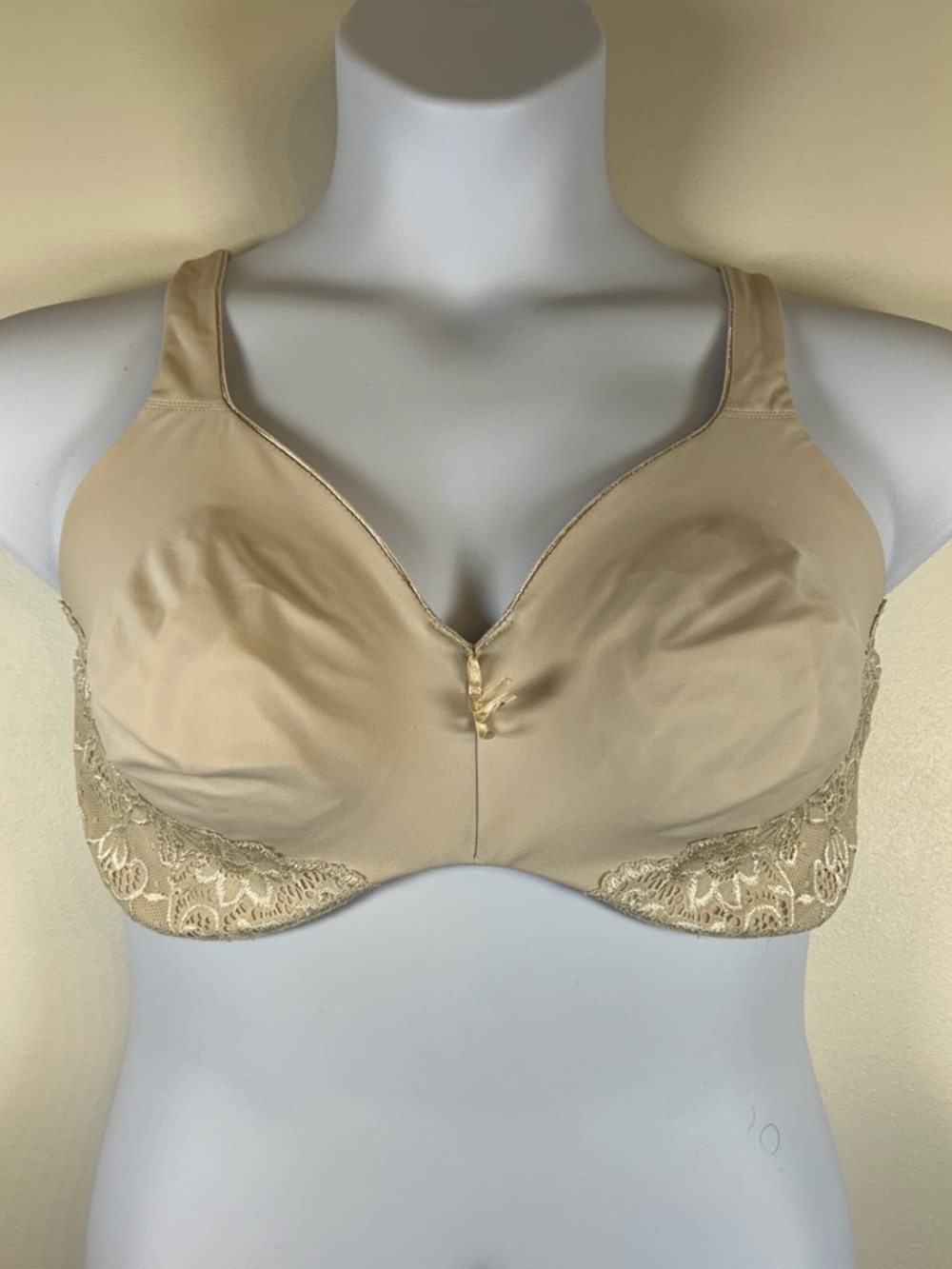 Olga Size 40DD/40E Rosewater Luxury Lift Minimizer Underwire Bra - Picture 2 of 9